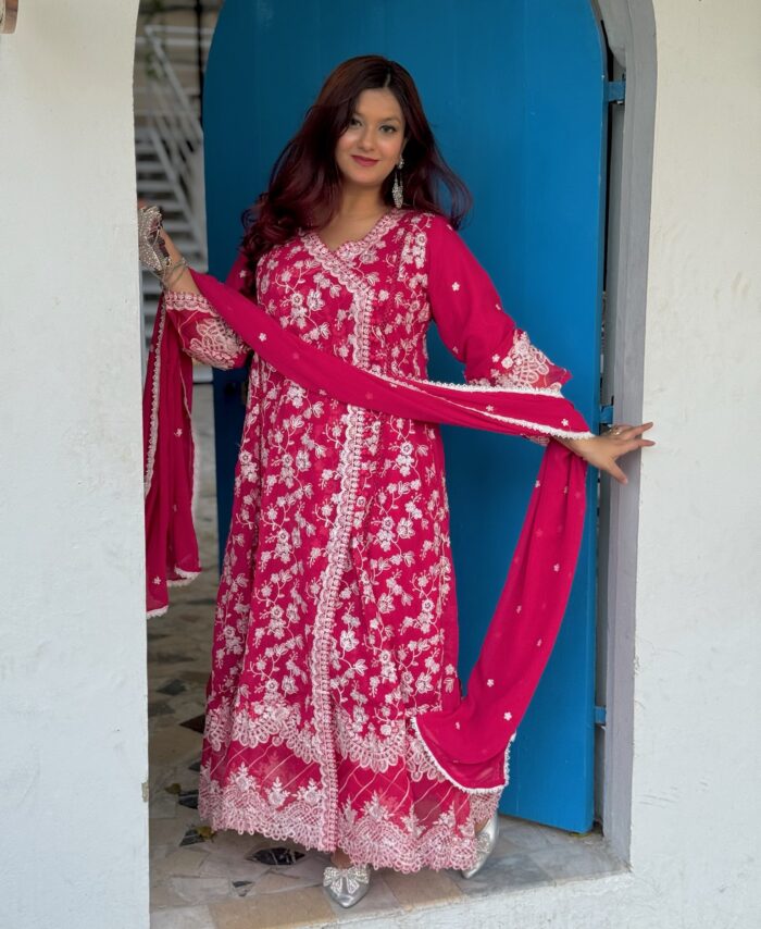 Noorani Crimson ✨💖