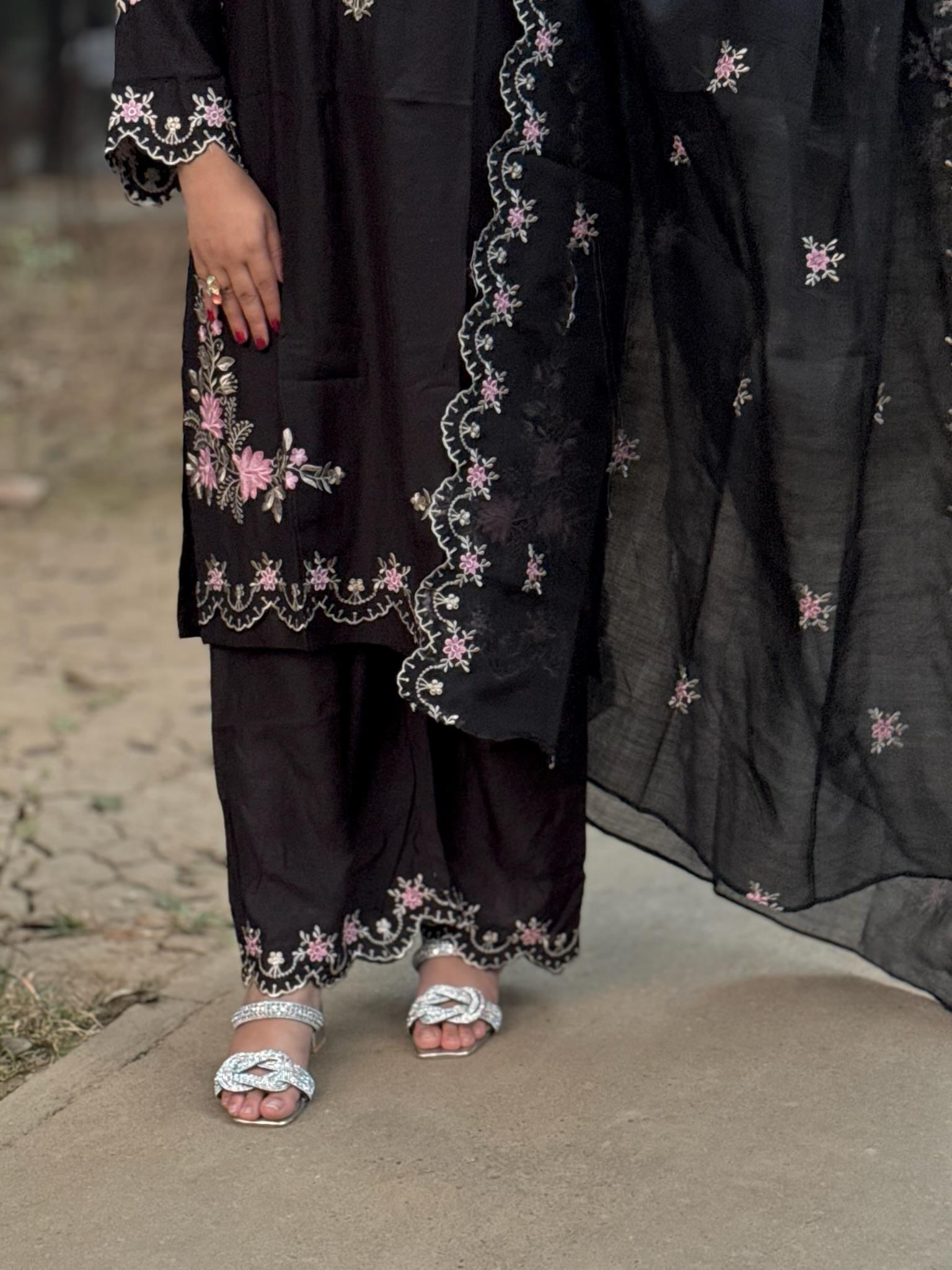 Black flower 🖤 - Image 7